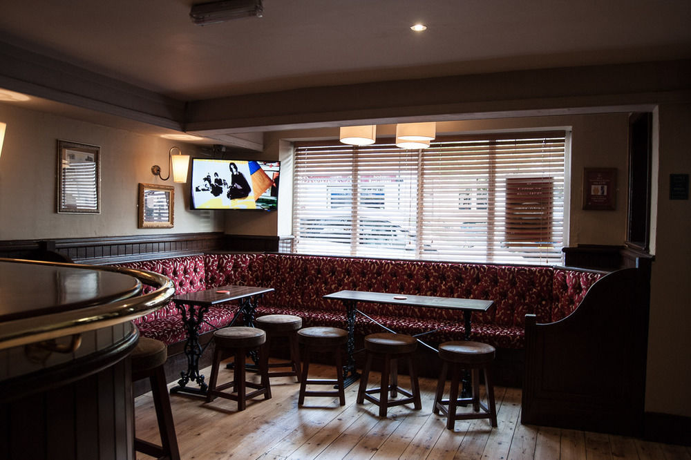 The Coach And Horses Hotel เฮกแซม ภายนอก รูปภาพ